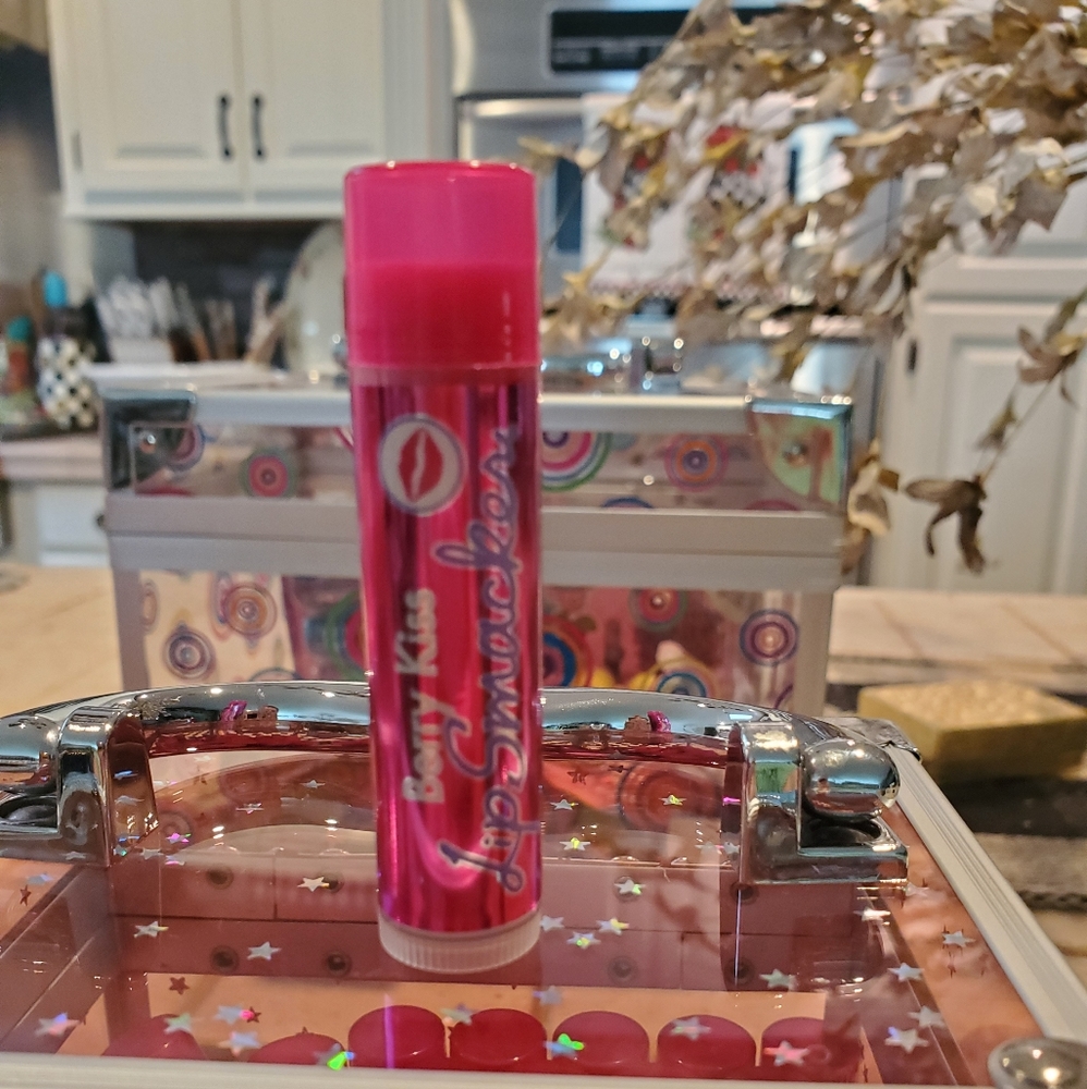 Rare lip smacker Berry Kiss. Never used Bonnebell